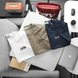 Áo thun nam.   Chất vải 100% cotton 4 chiều, mềm mịn, thấm hút mồ hôi tốt.