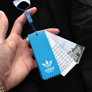 Jacket nam. Mẫu áo khoác chất gió nhăn xịn 2 lớp dày dặn.