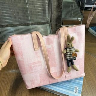 TÚI XÁCH NỮ CÔNG SỞ W898 DA PU THANH LỊCH KÈM CHARM SANG TRỌNG