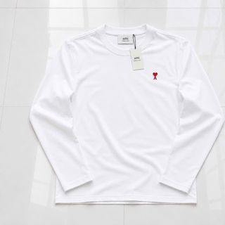 Mẫu áo thun cotton 4c dài tay thêu logo đơn giản. Chất vải mềm mại thiết kế bo tay suông.