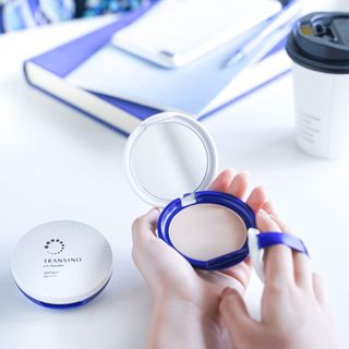 Phấn Dưỡng Trắng Da Chống Tia UV TRANSINO SPF 50+ 12g