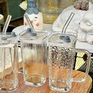 Cốc Thủy Tinh Vuông Trong Suốt Có Quai Cầm ( THÙNG 70C )