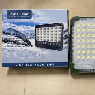 ĐÈN PHA NĂNG LƯỢNG MẶT TRỜI 300w – 4 PIN (T30)