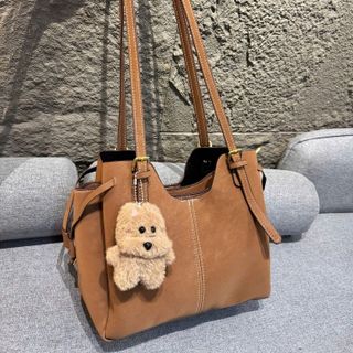 🧸 [TẶNG CHARM] TÚI XÁCH NỮ DA PU DÁNG RỘNG KÈM MÓC GẤU XINH XẮN W861