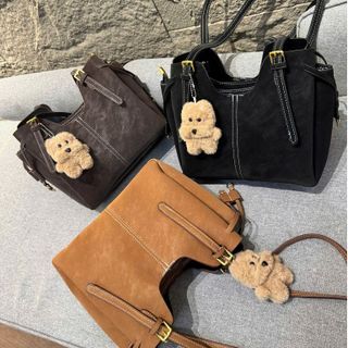 🧸 [TẶNG CHARM] TÚI XÁCH NỮ DA PU DÁNG RỘNG KÈM MÓC GẤU XINH XẮN W861