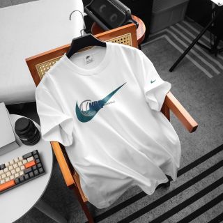 Mẫu áo thun cotton. Phong cách trẻ trung, cá tính, form unisex nam nữ đều có thể mặc.