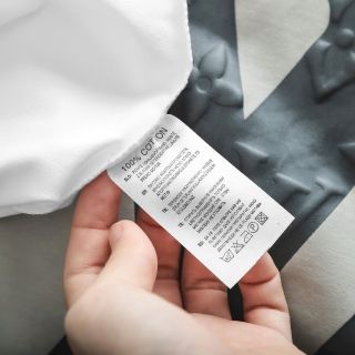 Mẫu áo thun. Áo chất cotton 100% 4c cao cấp.