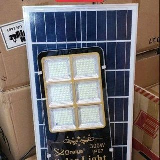 ĐÈN ĐƯỜNG NĂNG LƯỢNG MẶT TRỜI ORALYS 300W – 6 MẮT