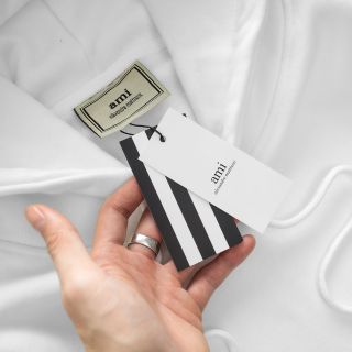 HOODIE AMI LOGO THÊU NGỰC.  Chất nỉ da cá cotton xuất dư đứng mình vải, lớp lông lót trong mềm mịn cao cấp.