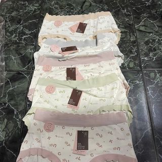 Quần lót nữ