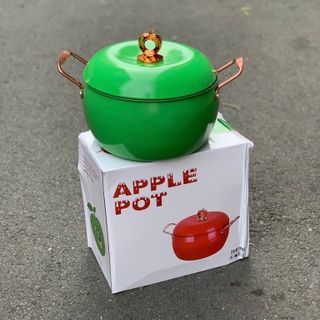 Nồi Hầm Táo Đỏ 26cm (Thùng 10)