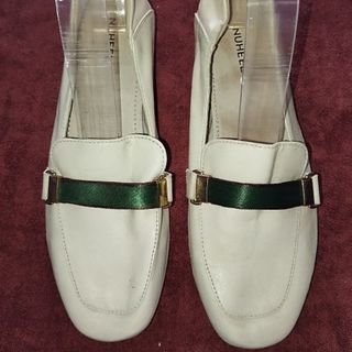 Giày si xịn kem size 38.5