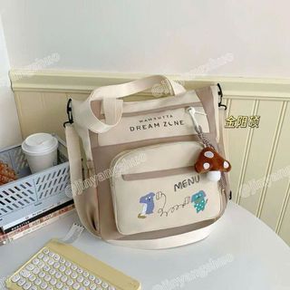👜🐶 TÚI TOTE MENU A5230 – HỌA TIẾT CÚN HÀI HƯỚC, FORM RỘNG, KÈM KHÓA BÔNG