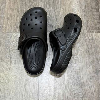 Chuyên cung cấp sỉ dép, chất liệu EVA chính hãng 9-10 crocs, đúc nguyên khối chuẩn từng milimet