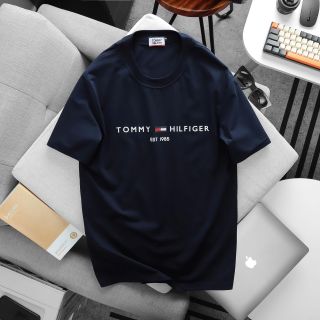 Mẫu áo căn bản nhà TM với thiết kế đơn giản.  Chất áo cotton 4c mềm mịn, mát mẻ thấm hút tốt.