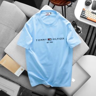 Mẫu áo căn bản nhà TM với thiết kế đơn giản.  Chất áo cotton 4c mềm mịn, mát mẻ thấm hút tốt.
