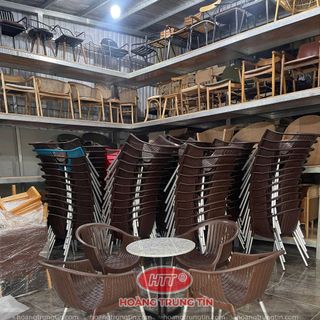 Ghế nhựa cafe màu nâu . ghế nhựa bành