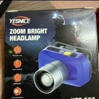 Đèn pin đội đầu yes630 có zoom