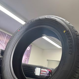Lốp xe Dynamo 205/55R17