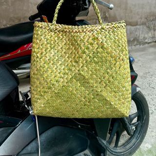 Giỏ xách cỏ bàng 40x35cm