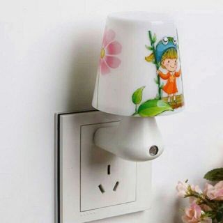 ĐÈN NGỦ CẢM ỨNG HÌNH CÁI LY (T240)