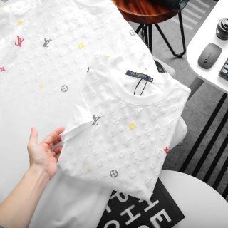 Tshirt lv.  Chất thun cotton 4c cao cấp xịn.