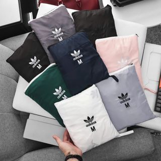 Mẫu áo khoác nam. Vải xịn hàng chuẩn, nón rời  chất dầy mịn.