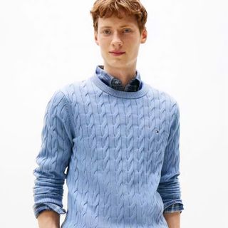 Áo len dệt kim. Sợi len cotton xịn, dệt chuẩn hãng. Logo thêu tỉ mỉ.