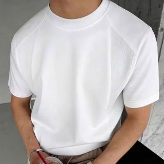 Loose T-Shirt Basic With Ripped.  Chất 100% cotton 320gsm.
