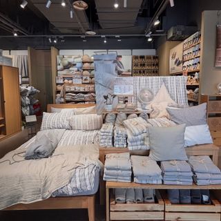 Hàng MUJI nhật