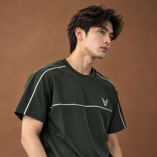 Áo thun Vaumont Classic Cotton  Chất vải cotton cao cấp 4 chiều mềm mại.