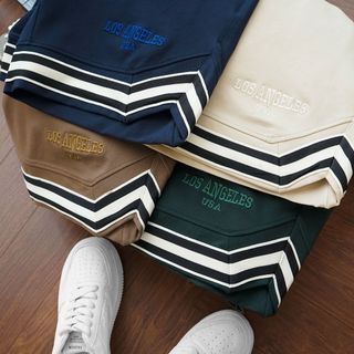 SHORT HAFAX 7 COLORS. Chất cotton PC gen xịn, mịn, đẹp, vải đã được xử lí kĩ, form Straight fit mặc rộng thoải mái.