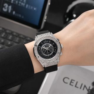 Đồng hồ nam nữ mặt tròn đính đá, dây cao su 3 núm thể thao Gossie 3 Núm