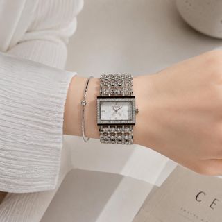 Đồng hồ nữ mặt chữ nhật đính đá, dây lắc kim 3 màu Gossie Lắc Kim