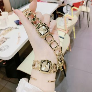 Đồng hồ nữ mặt vuông cách điệu, dây lắc ô 3 màu Gossie Lắc Ô