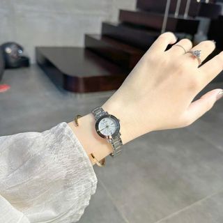 Đồng hồ nữ mặt tròn phối pha lê, dây kim loại sang trọng Halei Pha Lê