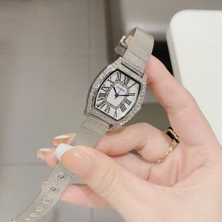 Đồng hồ nữ mặt bầu đính đá, dây mành bạc sang trọng Gossie Mành Bầu