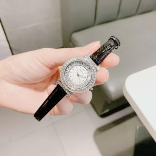 Đồng hồ nữ mặt tròn viền đá, dây da đen sang trọng RO Da Đen