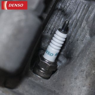 Bugi Denso Iridium IU22 chân dài Wave RSX 110, Air Blade 110 Fi, Nouvo LX