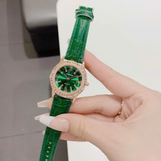 Đồng hồ nữ mặt tròn đính đá, dây da 4 màu trắng - xanh - đỏ - đen Melisa