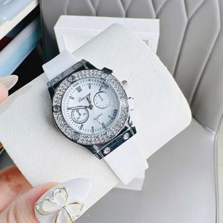 Đồng hồ nữ mặt tròn viền đá, thiết kế 3 núm 4 màu nâu - trắng - đen - hồng Davena 3 Núm