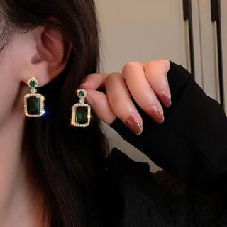 Set trang sức nữ đá xanh lục dáng chữ nhật sang trọng Lục Bảo Hy Vọng