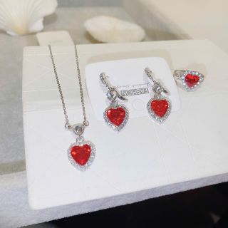 Set trang sức nữ đá ruby trái tim đỏ viền đá sang trọng Set Ruby Trái Tim Đỏ