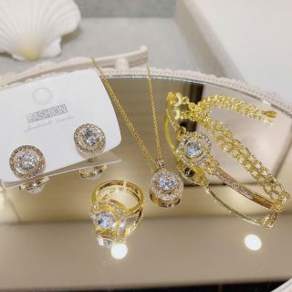 Bộ trang sức Ánh Dương 4 món – dây chuyền, nhẫn, vòng tay, bông tai