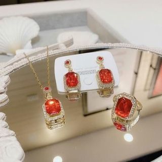 Set trang sức nữ đá ngọc hồng đỏ dáng chữ nhật cổ điển, viền đá sang trọng Ngọc Hồng Cổ Điển