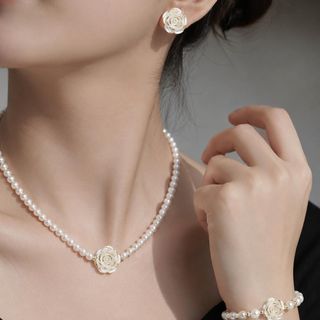 Set trang sức nữ ngọc trai phối hoa trà viền vàng sang trọng Set Ngọc Trai Hoa Trà