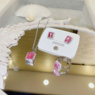 Set trang sức nữ đá ruby hồng chữ nhật viền đá sang trọng Set Ruby Hồng