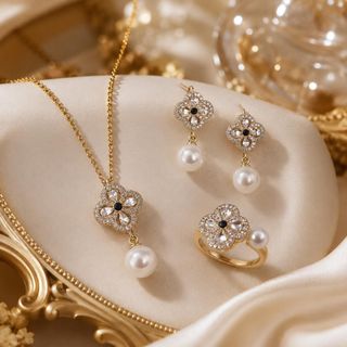 Set trang sức nữ ngọc trai hoa tứ diệp đính đá sang trọng Set Ngọc Trai Tứ Diệp