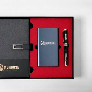 Giftset cao cấp bao gồm Sổ tay + Sạc dự phòng + Bút ký doanh nhân