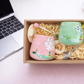 Bộ quà ly sứ in logo theo yêu cầu (có quai, đủ màu)